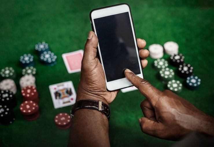 Komitmen keamanan dan permainan bertanggung jawab pada platform digital dewazeus33
